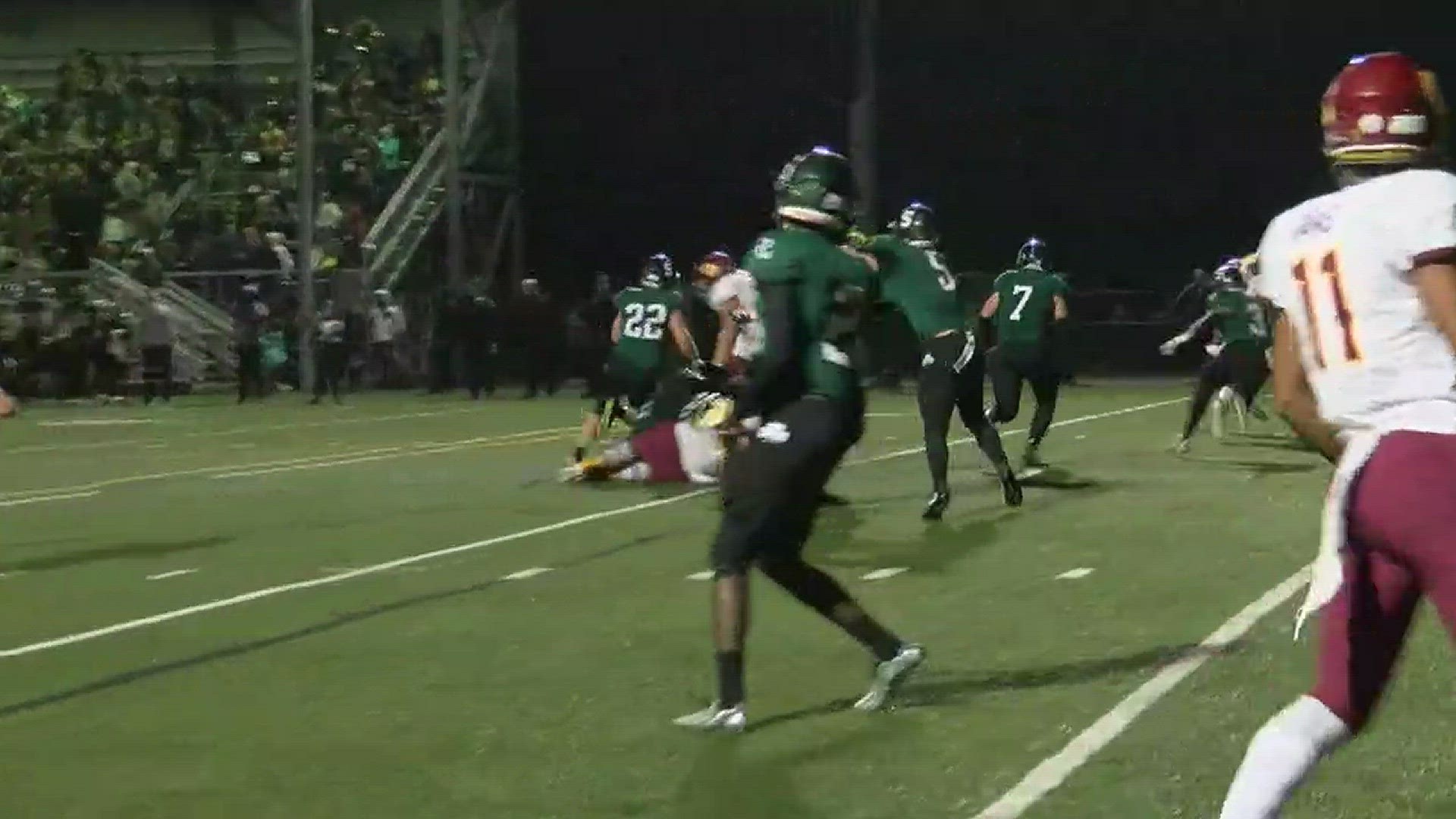 Highlights of No. 10 Central Catholic's 28-24 over No. 7 Sheldon in the second round of the playoffs on Nov. 10, 2017. Highlights courtesy of KEZI.