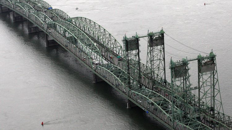 Interstate Bridge to see recurring lifts, traffic delays the next two weekends