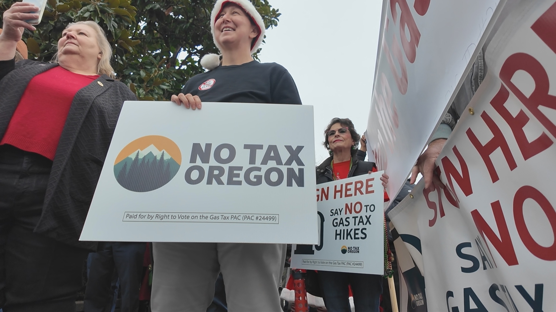Republican-led group turns in signatures for anti-tax ballot measure, stalling new funds for ODOT Petitioners said they turned in 200,000 signatures Friday. The delivery puts tax hikes on hold, plunging Oregon right back into a transportation funding…