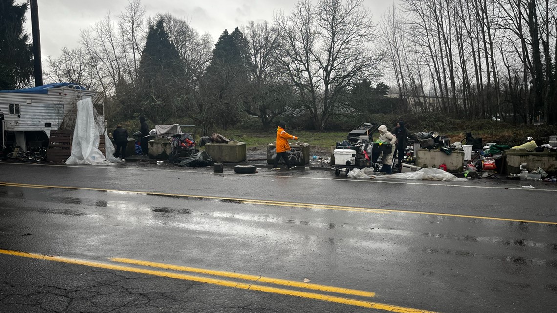 Portland Crews Remove One Of The City S Largest Homeless Camps Kgw Com   D074dd57 Cec0 435d B590 A45b55702792 1140x641 