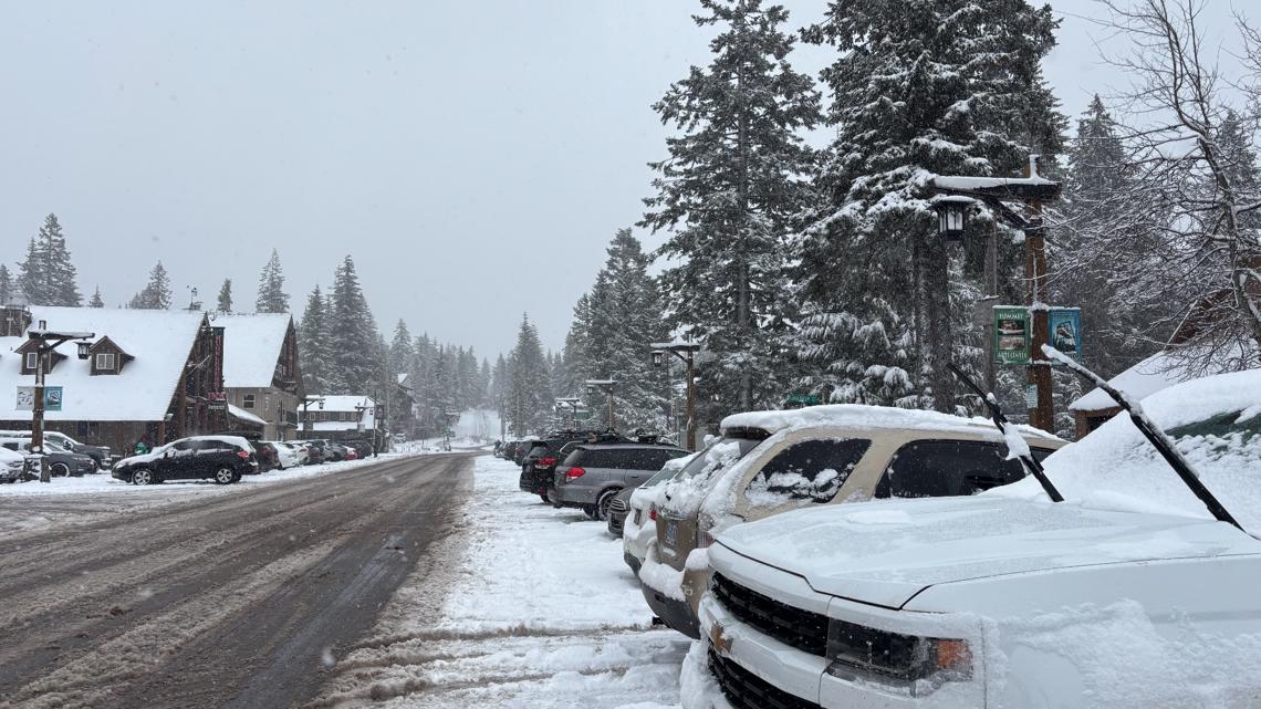 Oregon Cascades finally receive consistent snowfall after a warm, dry winter