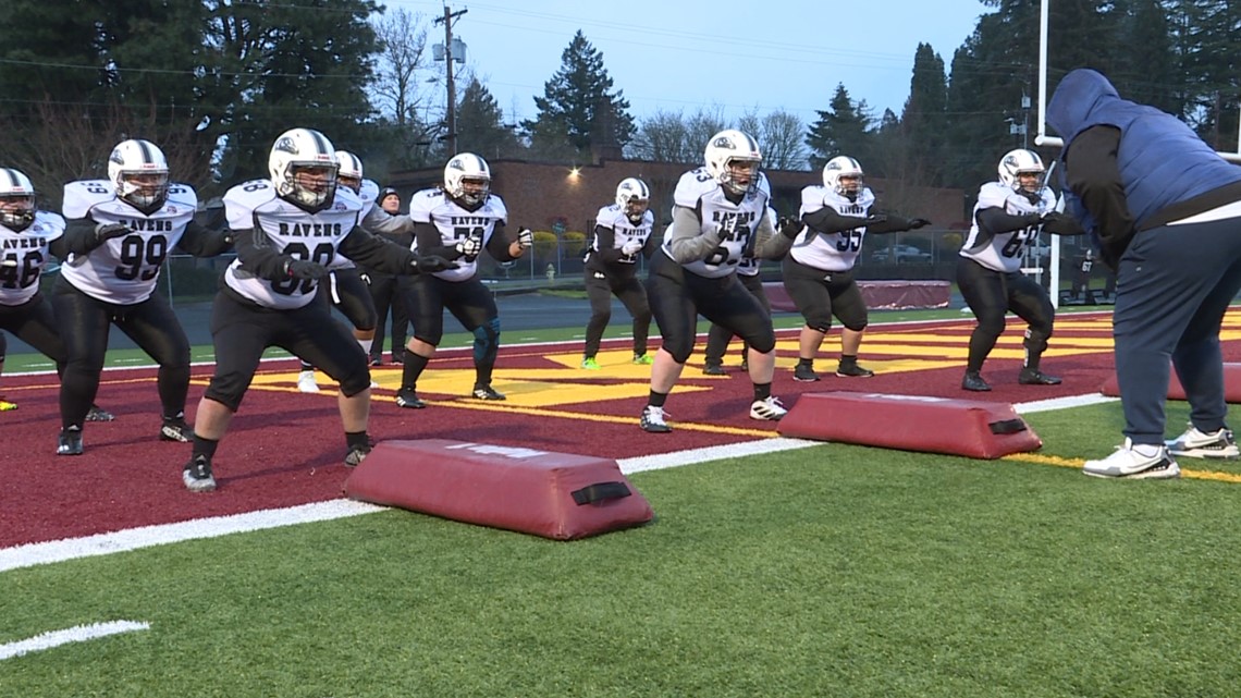 Women suit up and play tackle football as part of Oregon Ravens