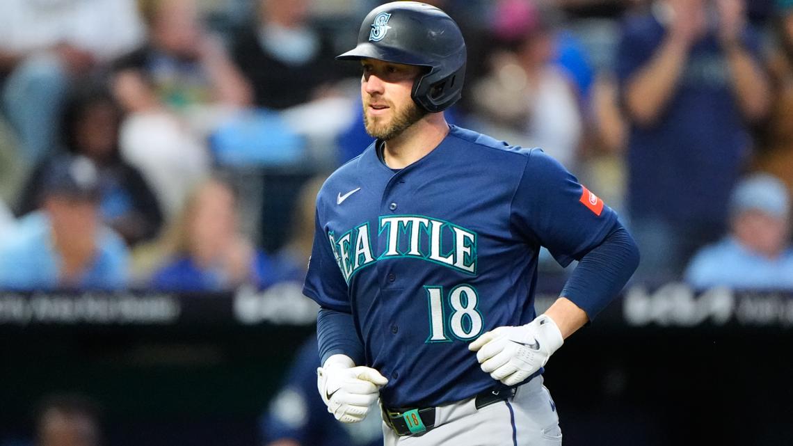 Mariners slug 4 homers in their 9-2 victory over the Athletics