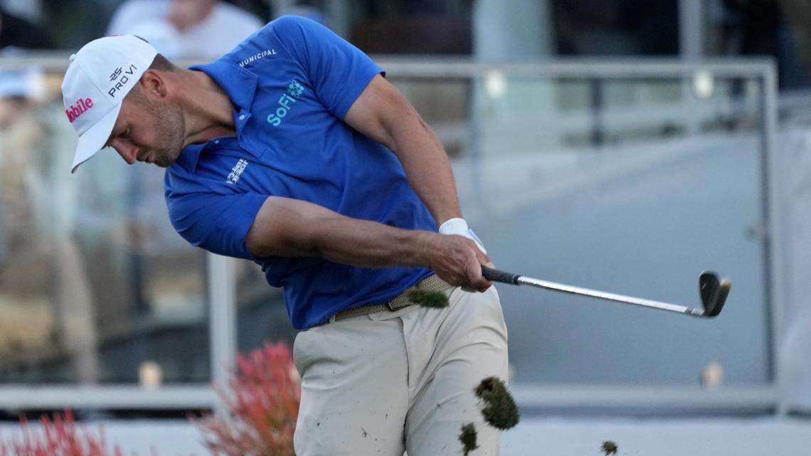Wyndham Clark's par save highlights stellar 7-under 64 at Phoenix | kgw.com