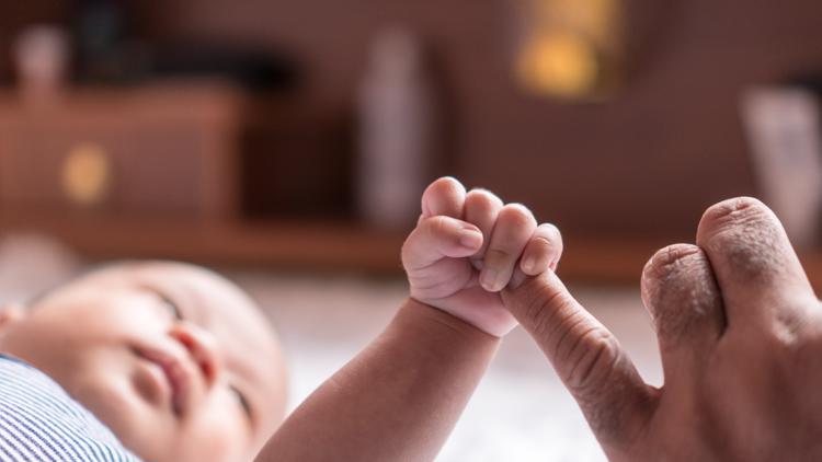 Study suggests genetic connection to a mother's disposition with her baby