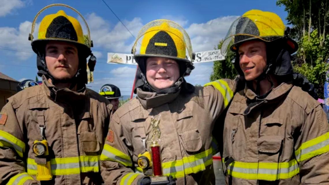 17-year-old volunteer firefighter injured after head-on crash in Cowlitz County