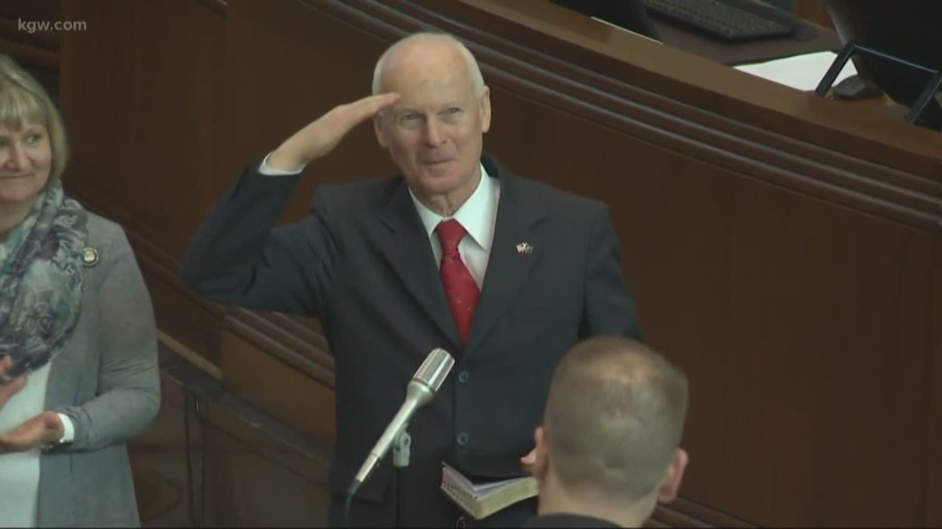 Politicians react to the passing of Secretary of State Dennis Richardson.