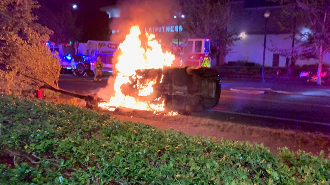 Body cam shows Beaverton police officer rescue man from fiery car | kgw.com