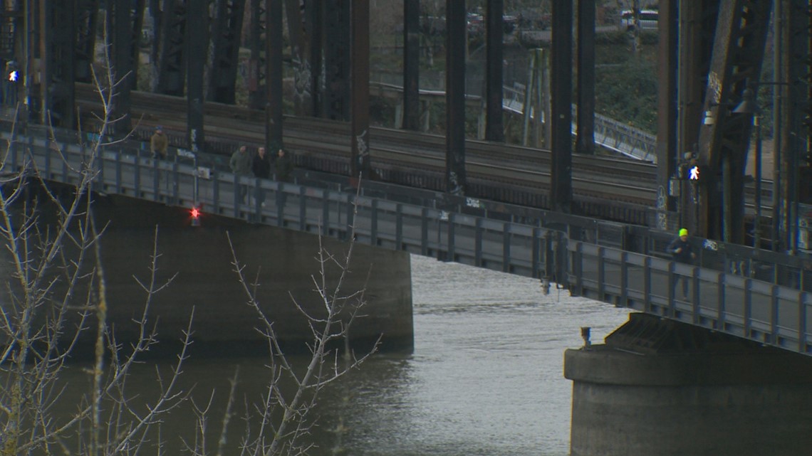 Steel Bridge Multi-use Path Closes Due To Repairs | Kgw.com