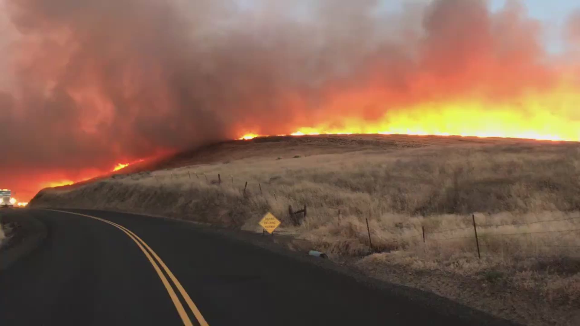 Footage from the fire line on Gordon Ridge Rd near Hwy 206. Great example of why road closures should be heeded. These closures are for both your safety and the firefighters that need to focus on the fire's behavior.