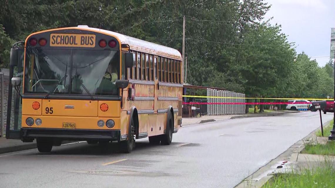 14-year-old girl injured after shooting near bus stop in Wood Village