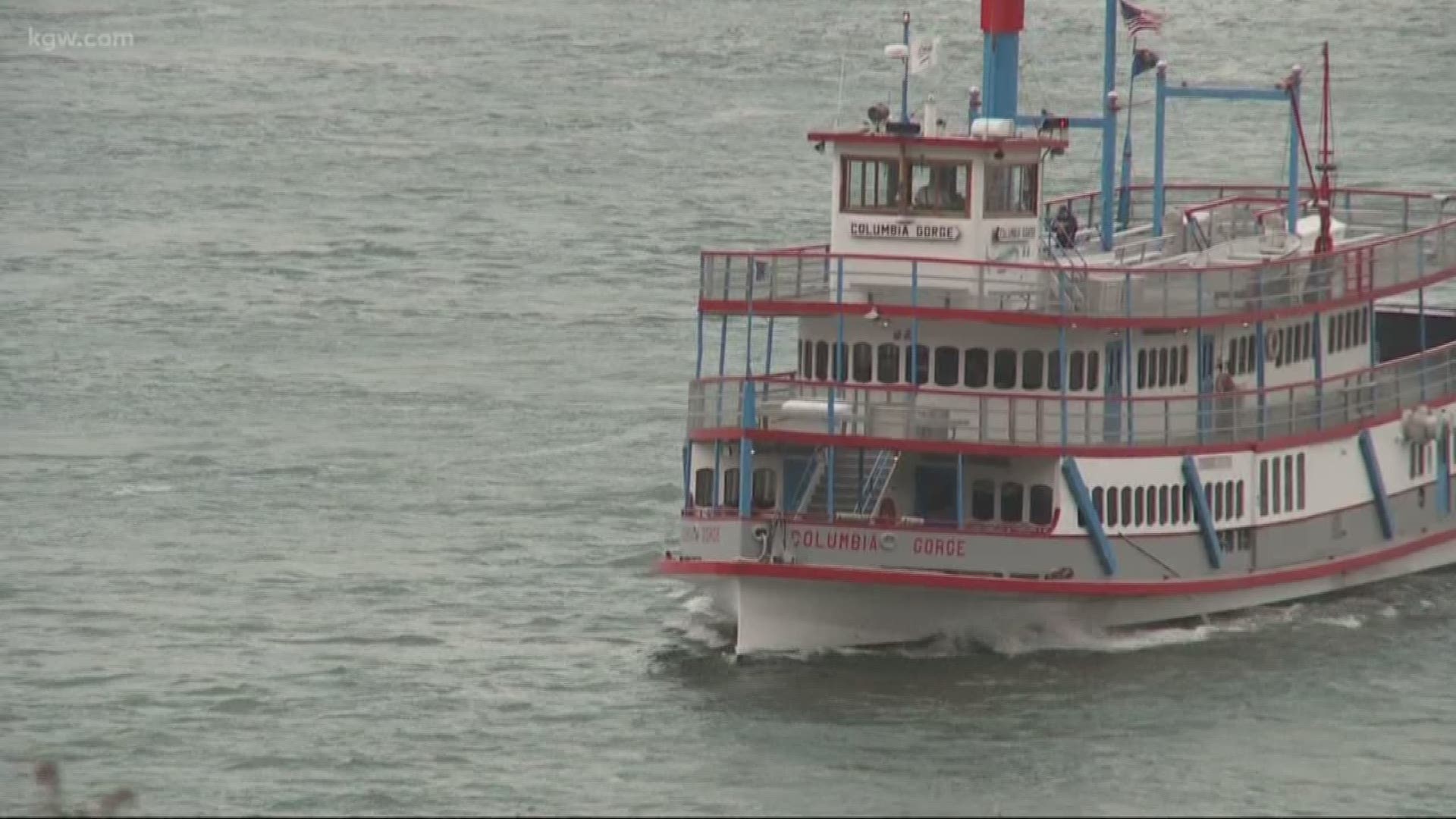 Grant McOmie takes us for a ride on the Sternwheeler Columbia Gorge