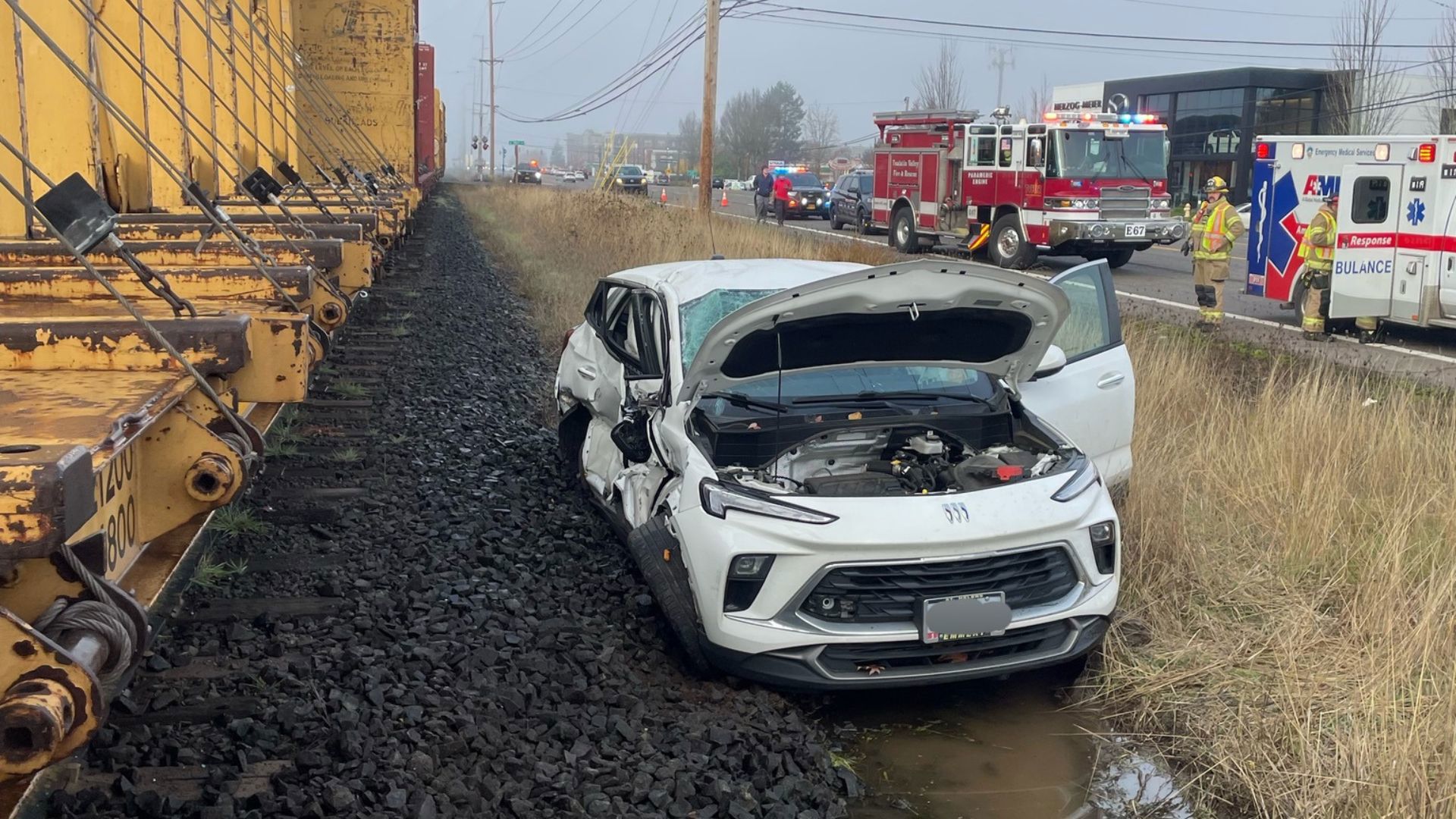 1 injured after train strikes car in Beaverton | kgw.com