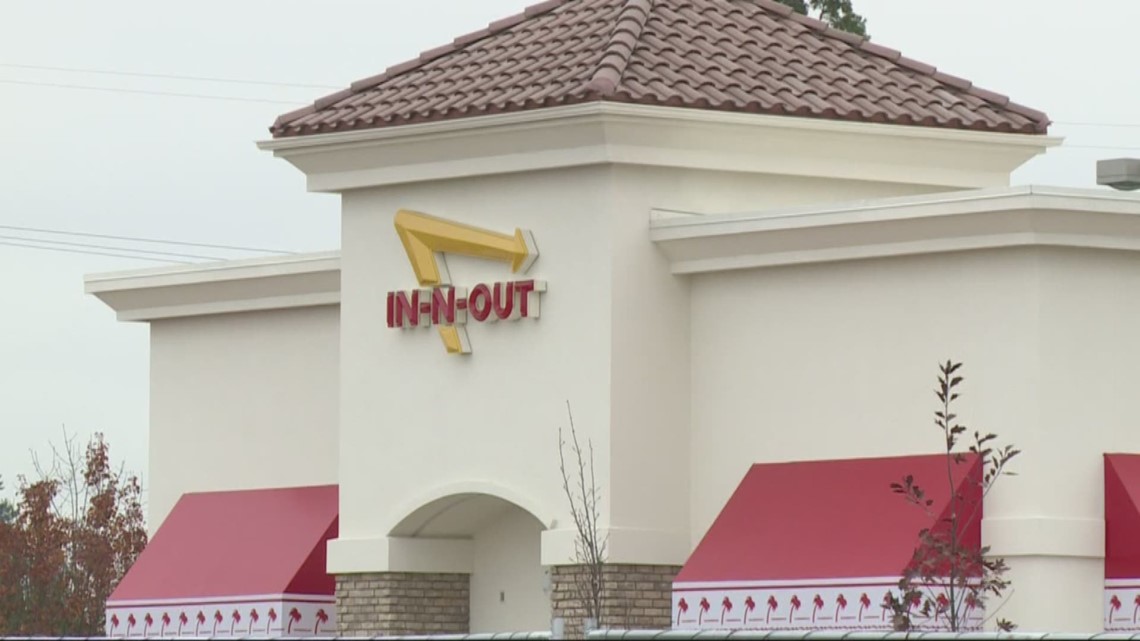 When does InNOut open in Keizer?