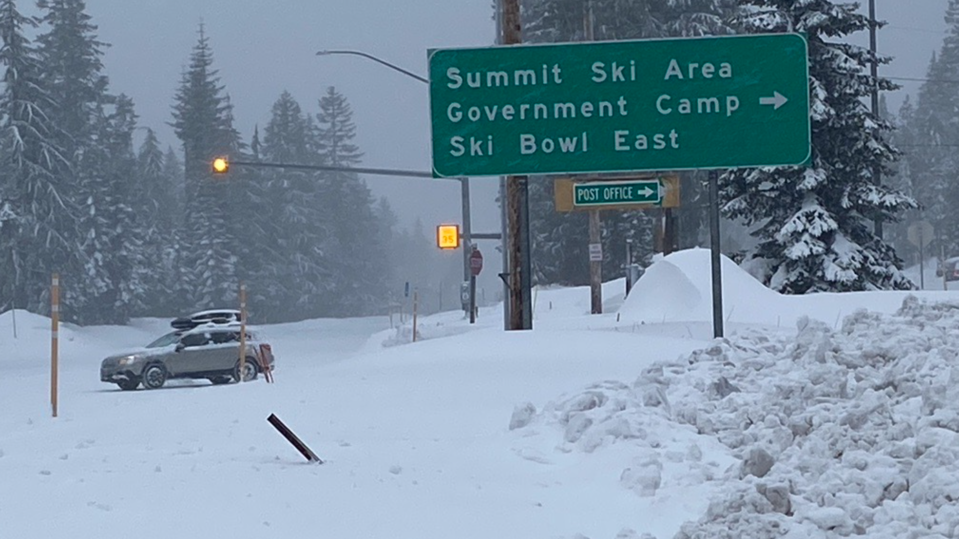 Cascade blizzard warning closes Oregon ski resorts | kgw.com