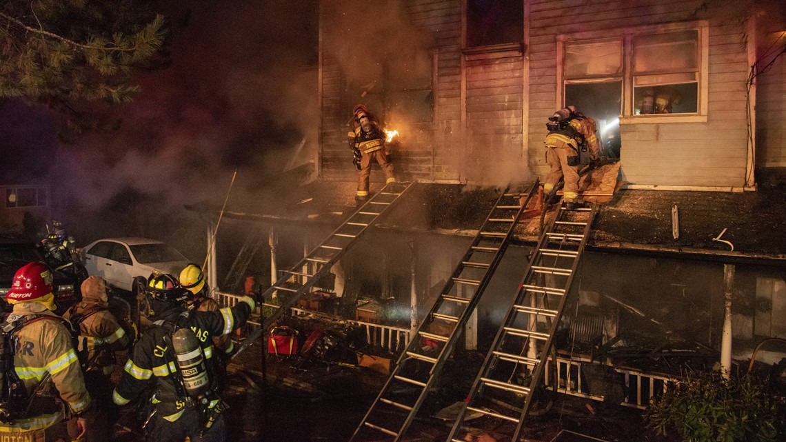 West Linn Apartment Building Catches Fire Tuesday | Kgw.com