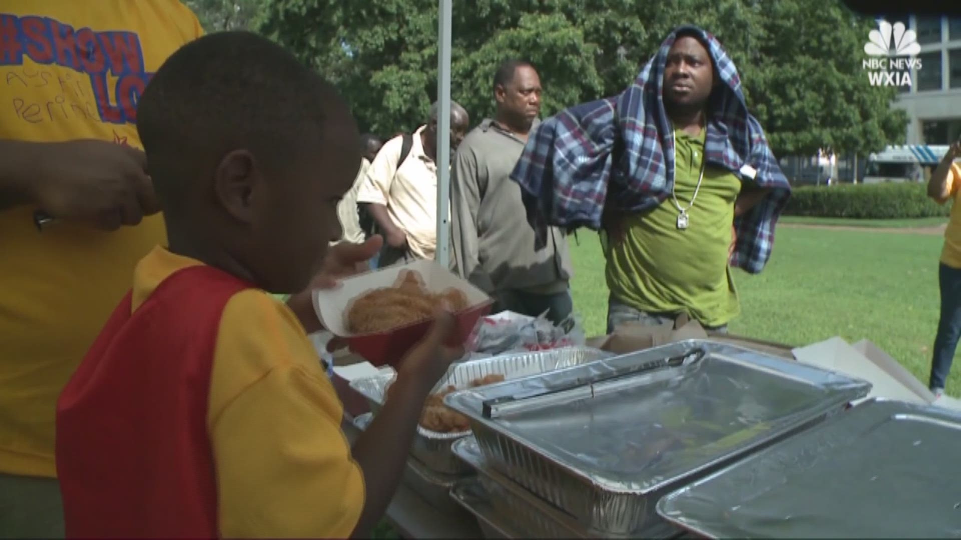 A 4-year old viral super hero partnered with Church's Chicken and Atlanta Community Food Bank to feed the homeless in Atlanta, Georgia. WXIA's Tiffany Sherrod reports.
