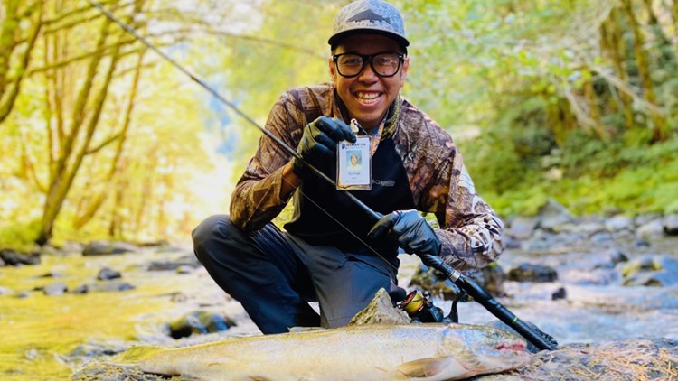 Oregon bus driver from a refugee family shares his love of the state's many rivers