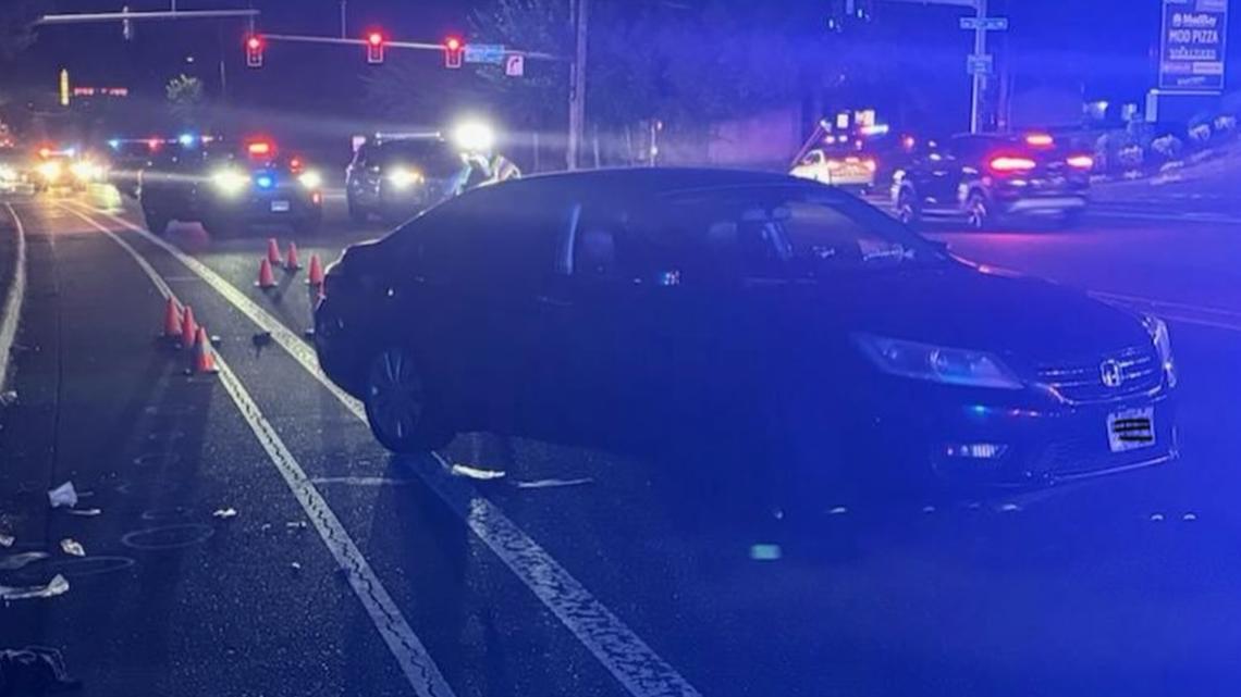 Pedestrian hospitalized after being hit by car near Beaverton intersection