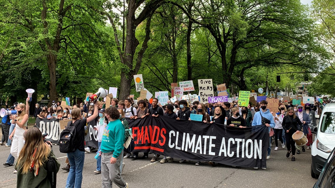 Hundreds of Portland students walk out for climate justice rally