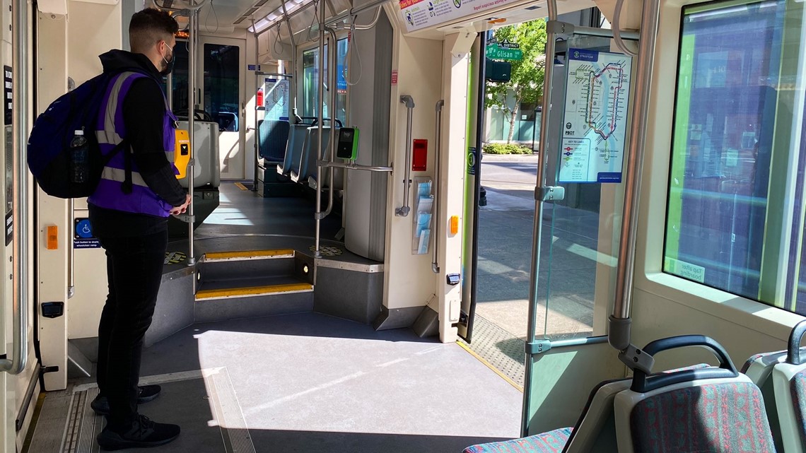 Portland Streetcar Ambassadors work to make riders feel safe - Vimarsana News