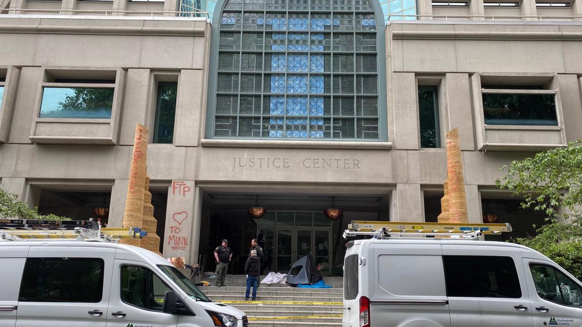 2021 Portland protester ordered to pay over $20K in restitution - Vimarsana News
