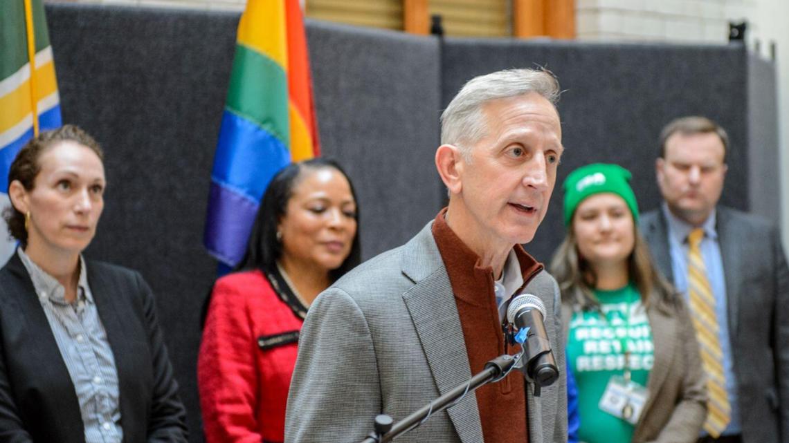 Portland mayor directs city to comply with Trump's anti-DEI executive orders as necessary