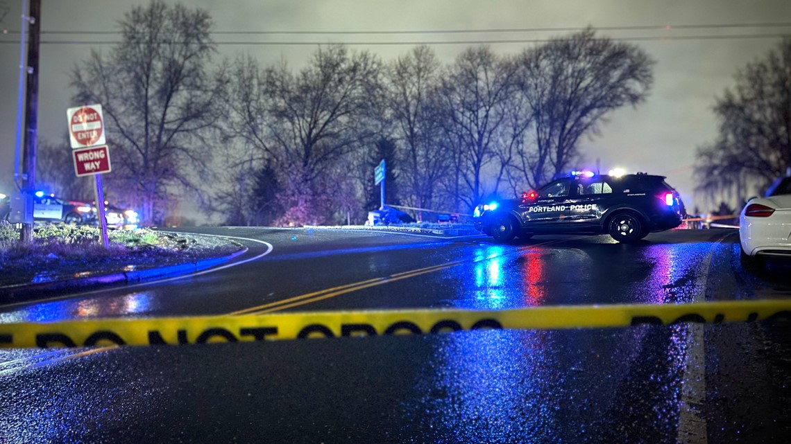 Pedestrian killed in Northeast Portland crash | kgw.com
