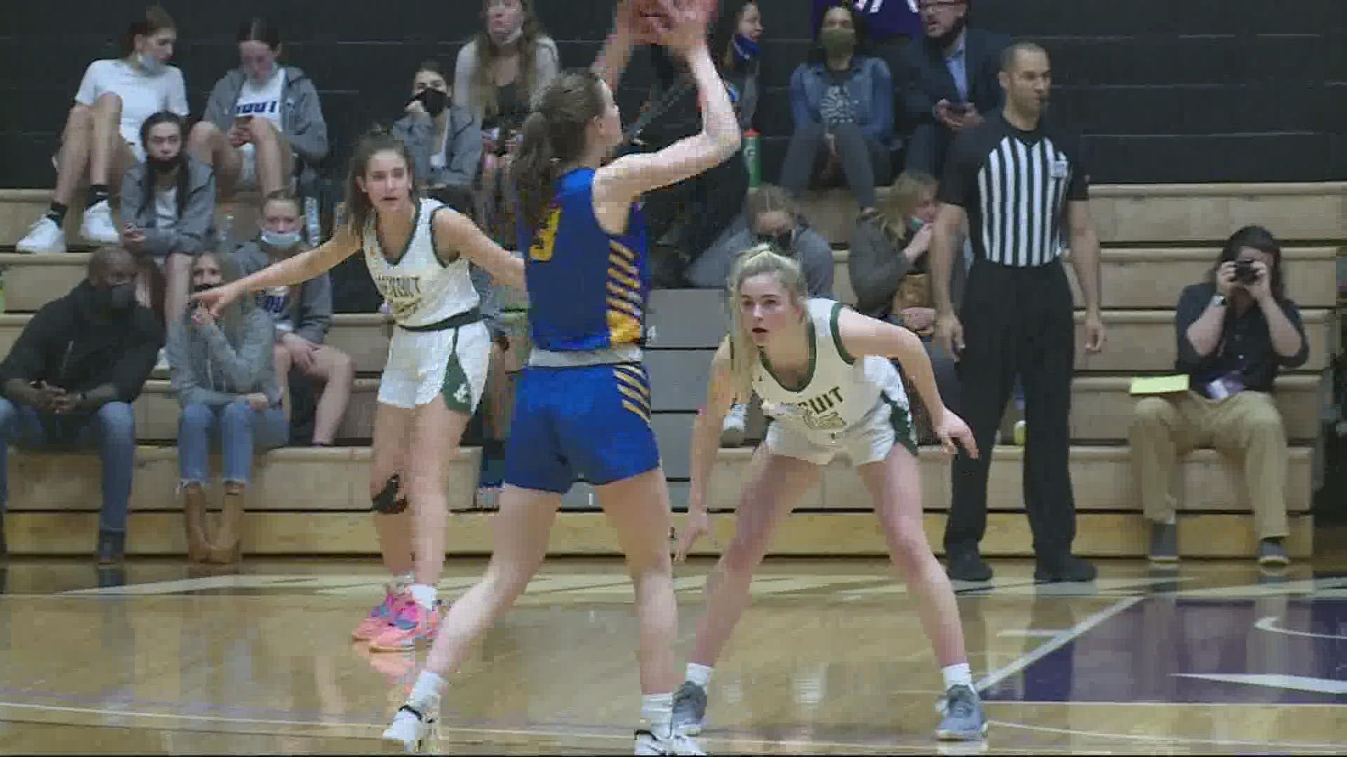 24 Oregon high schools competed in quarterfinal games Thursday in the 4A, 5A and 6A girls basketball playoffs.