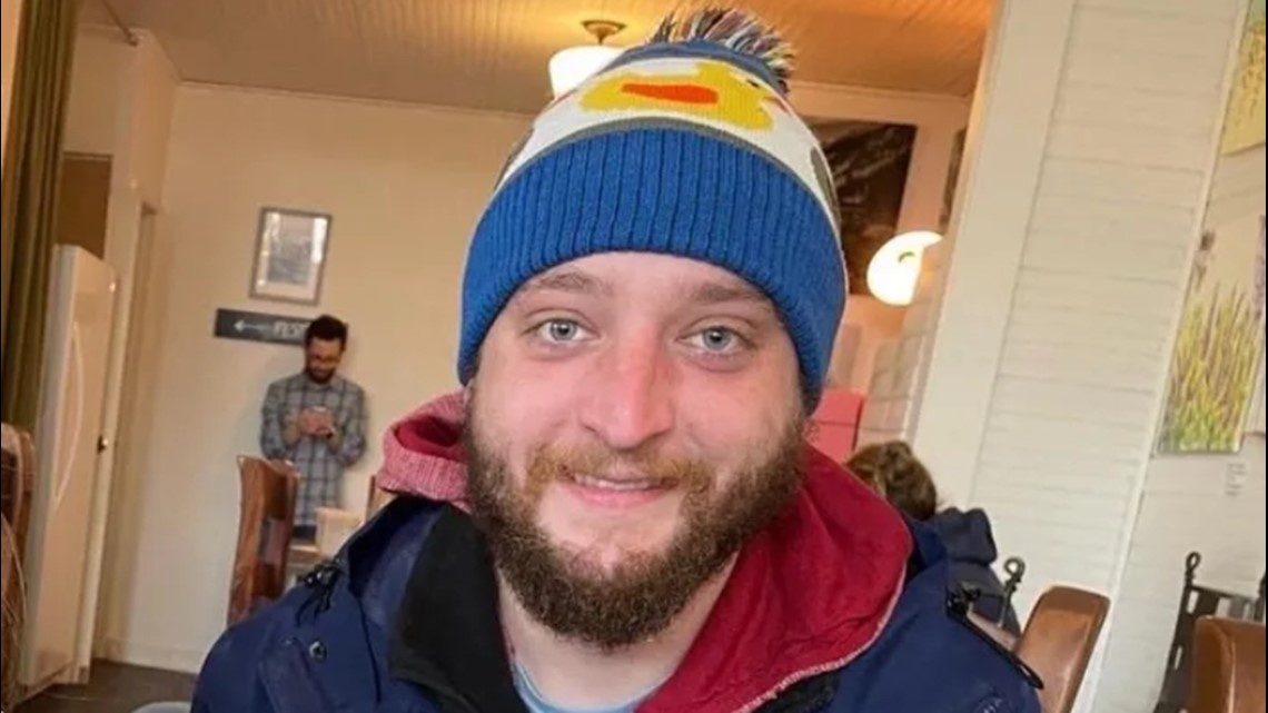 Family of man killed by MAX train in Gresham speaks out - Vimarsana News