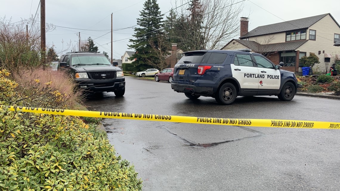 Two people found dead in Northeast Portland home | kgw.com