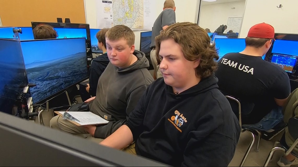 Salem-Keizer students get hands-on health, aviation experience - Vimarsana News