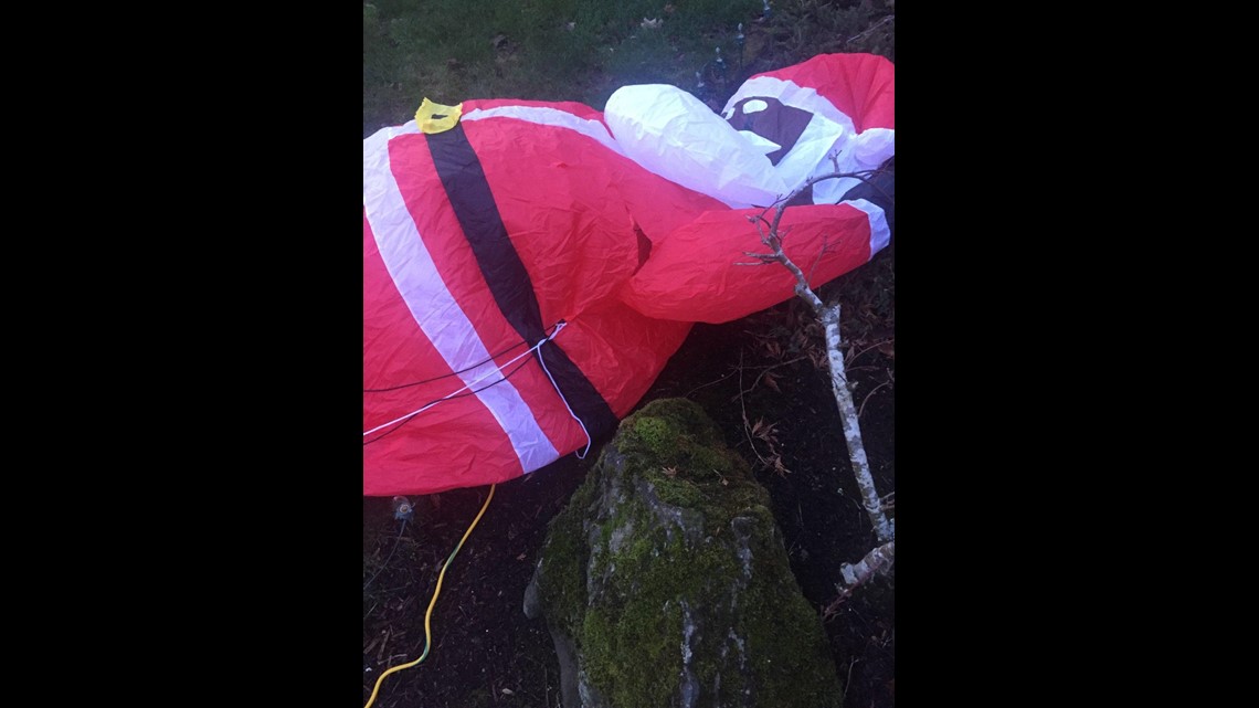 Slashed Inflatables Inflatable black Santa slashed in Bethany neighborhood | kgw.com