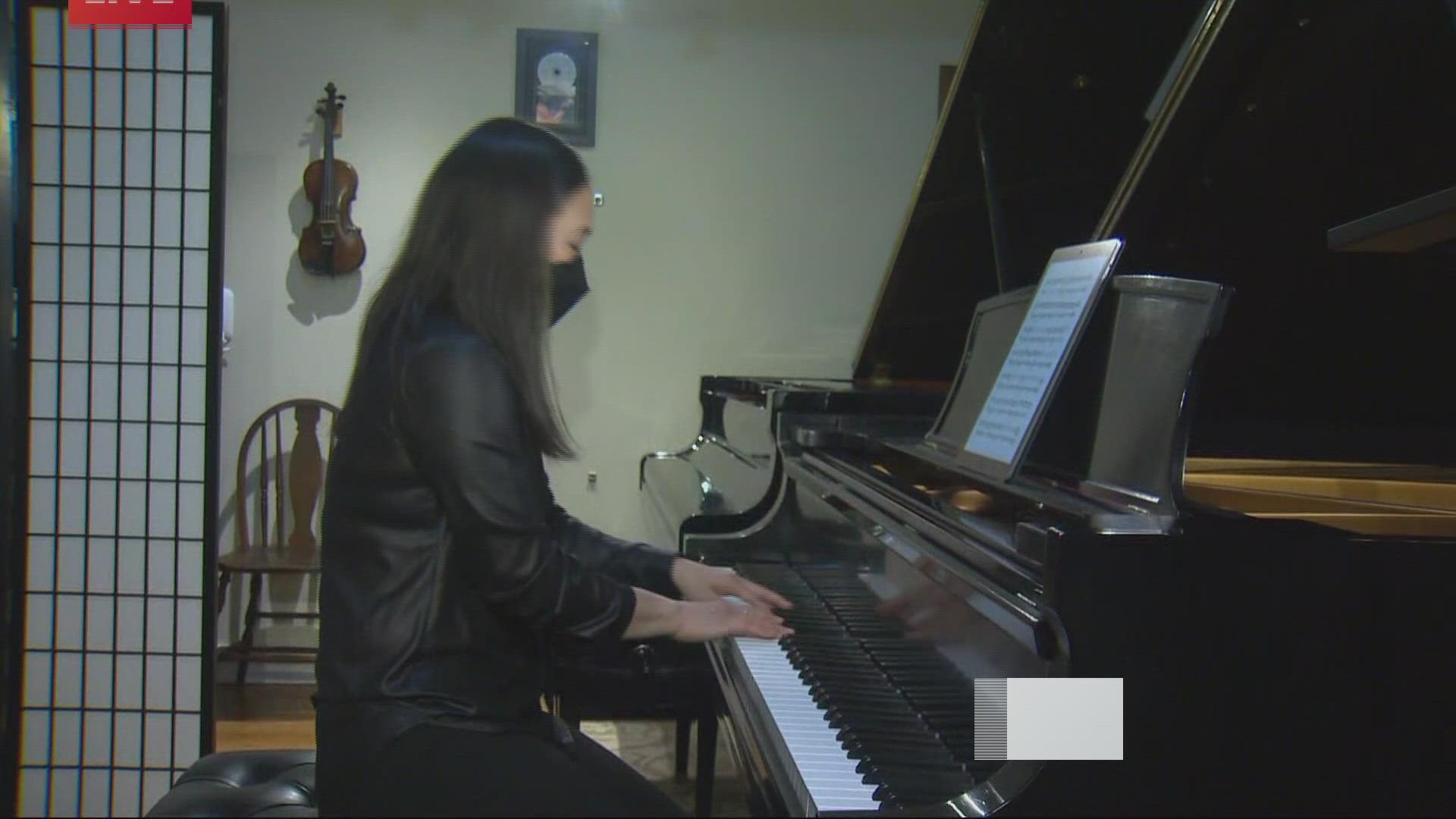 The Fear No Music project promotes music education by exposing audiences to new music from young composers. Two pianists from the group joined KGW Sunrise on Monday.