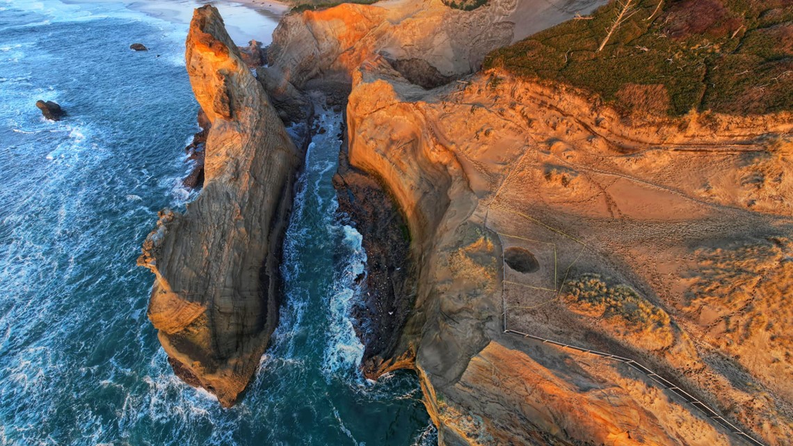 Cape Kiwanda sinkholes continue to shift, park officials warn Oregon coast  visitors 