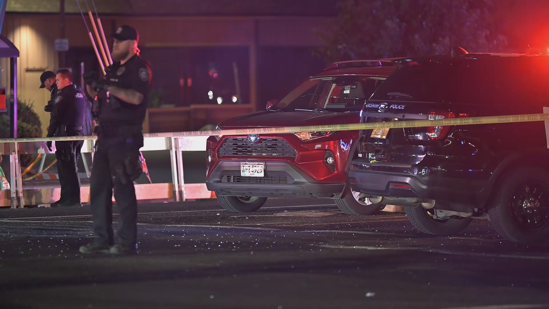 Pedestrian dies in hit-and-run crash in Southeast Portland | kgw.com