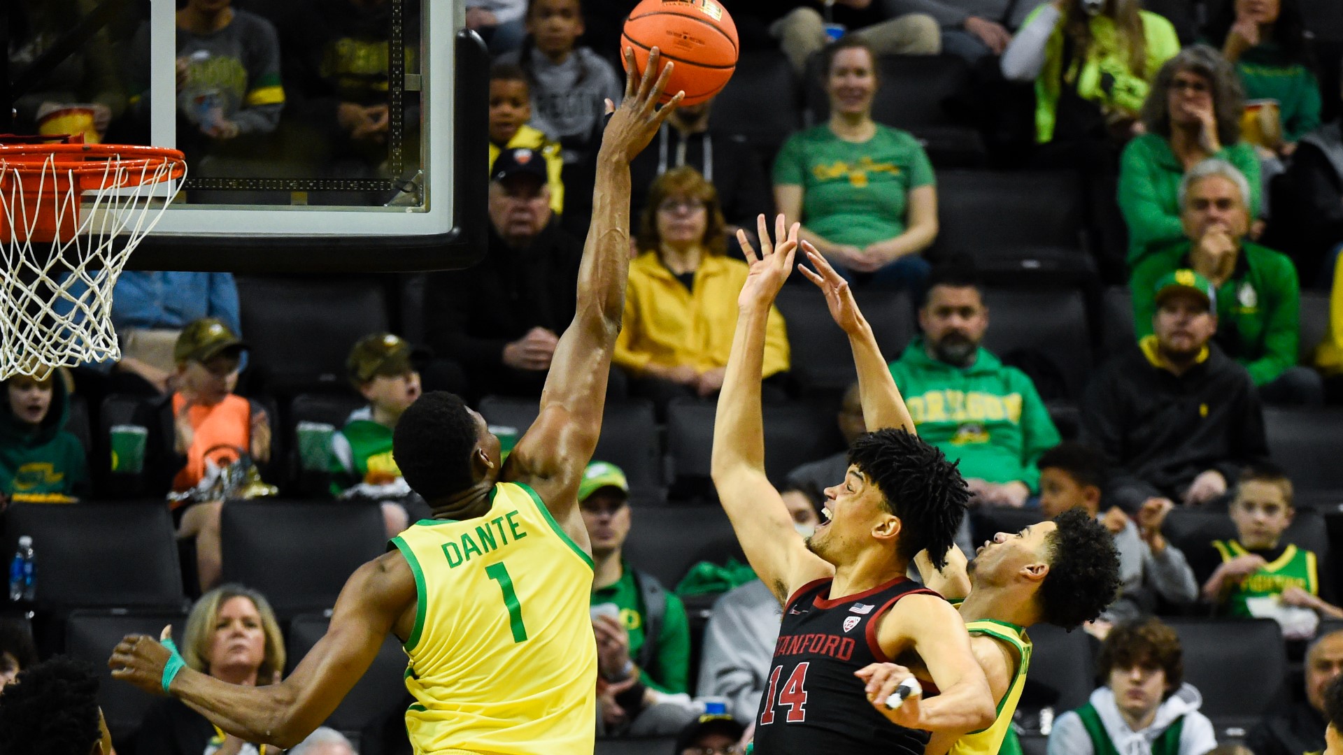 N’Faly Dante Scores 15 As Oregon Men Beat Stanford 73-68 | Kgw.com