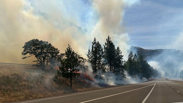 PHOTOS: Wildfires burning near The Dalles, Interstate 84 | kgw.com