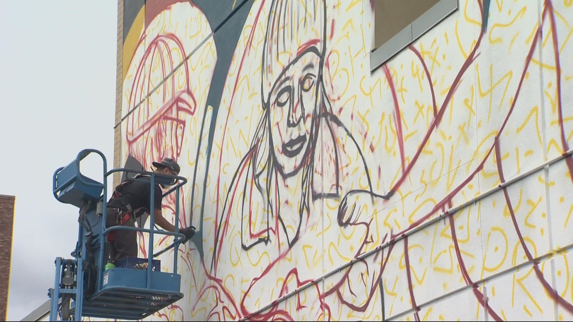 Old Town mural pays tribute to Blanchet House workers and guests