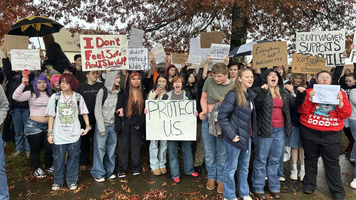 St. Helens school closes amid student protest over sex abuse case