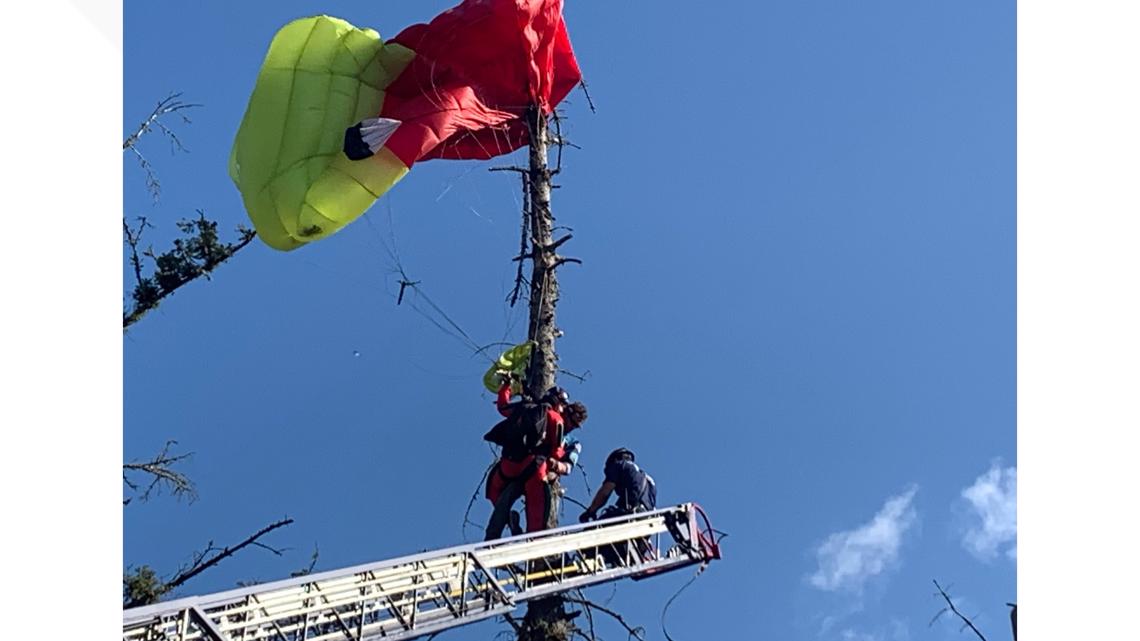 Skydiver Rescued PHOTOS: Clackamas County skydiver rescue | kgw.com