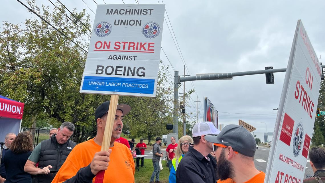 Boeing Offer Rejected Amid Machinists Strike