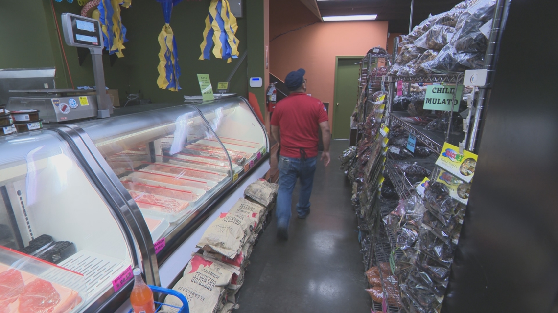Fear of ICE has driven customers of Latino grocer in Southeast Portland out of sight