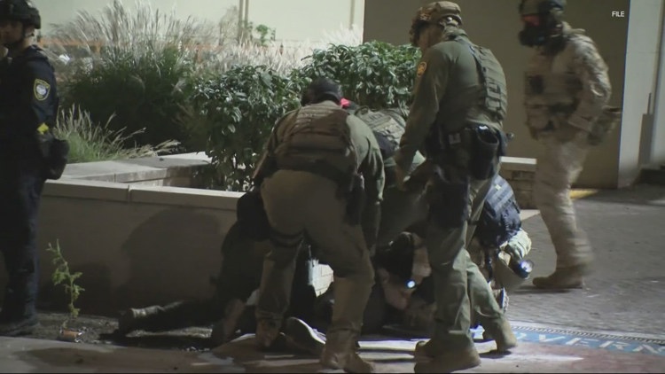 ICE agents can't make warrantless arrests in Oregon unless there's a ...