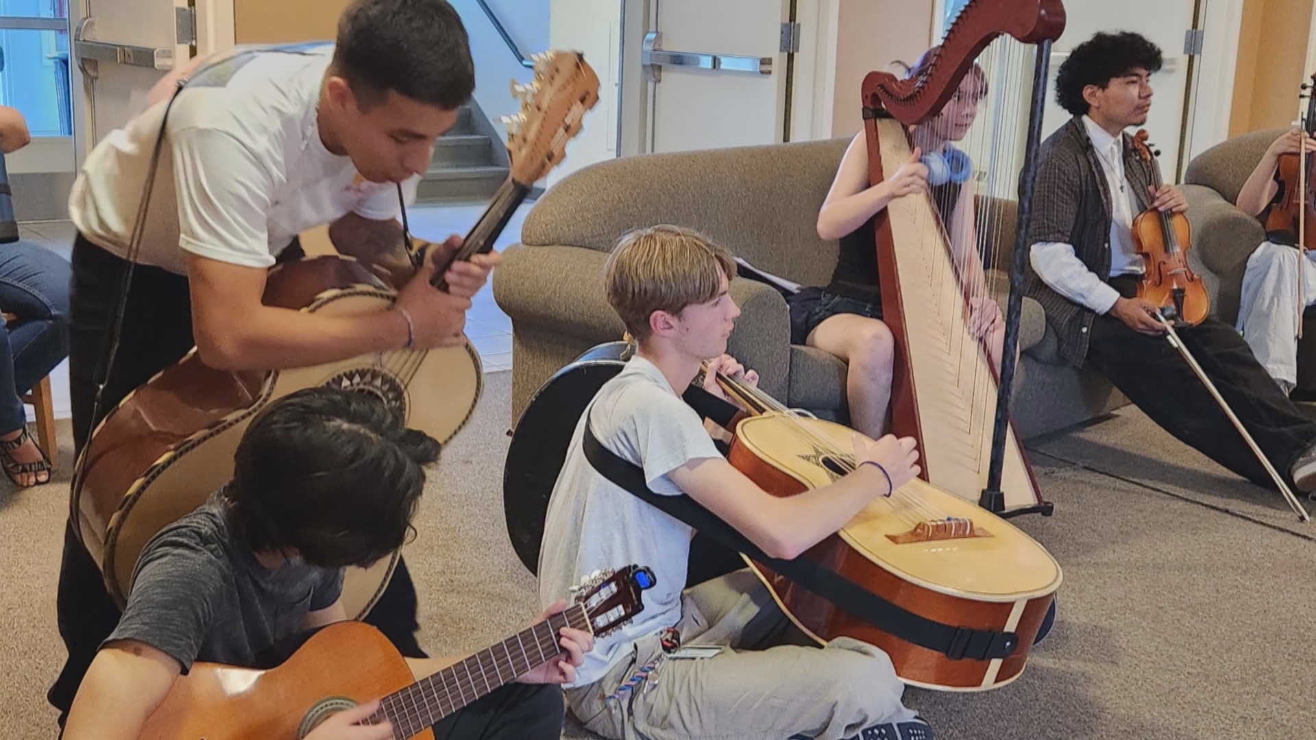 Mariachi STEAM camp teaches predominantly Latino middle and high school students in Oregon skills like programming while also practicing mariachi music.