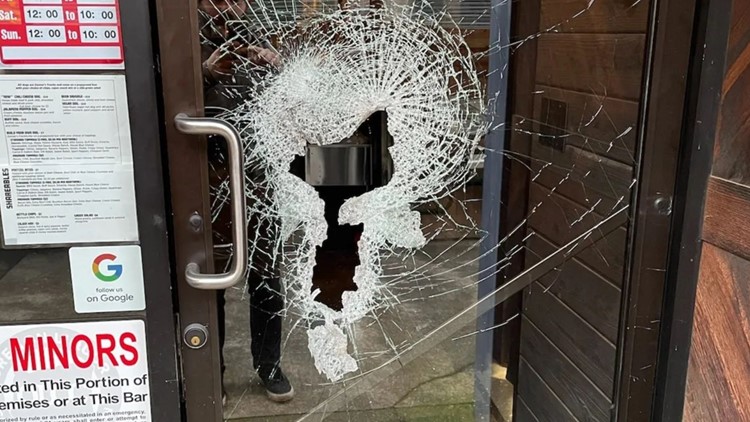 North Portland businesses demand action after 6 hit by burglars and vandals in 1 week
