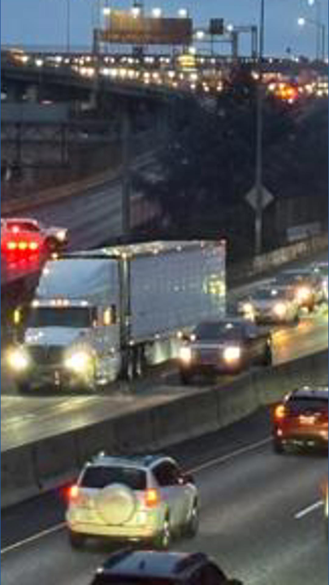 Pedestrian walking on I-5 killed in crash in Portland | kgw.com
