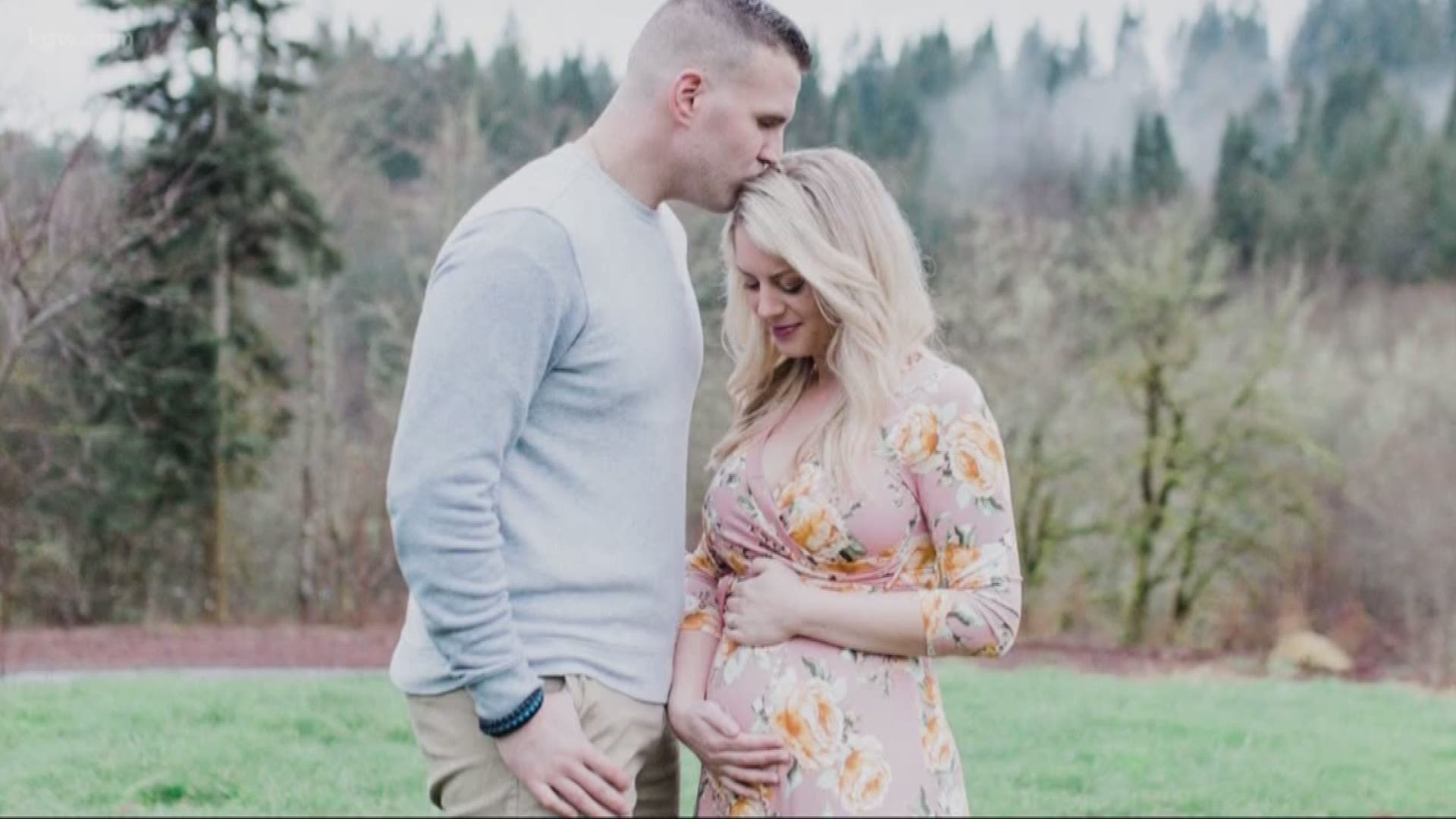 Ashley's twin gender reveal? It's a boy and girl!