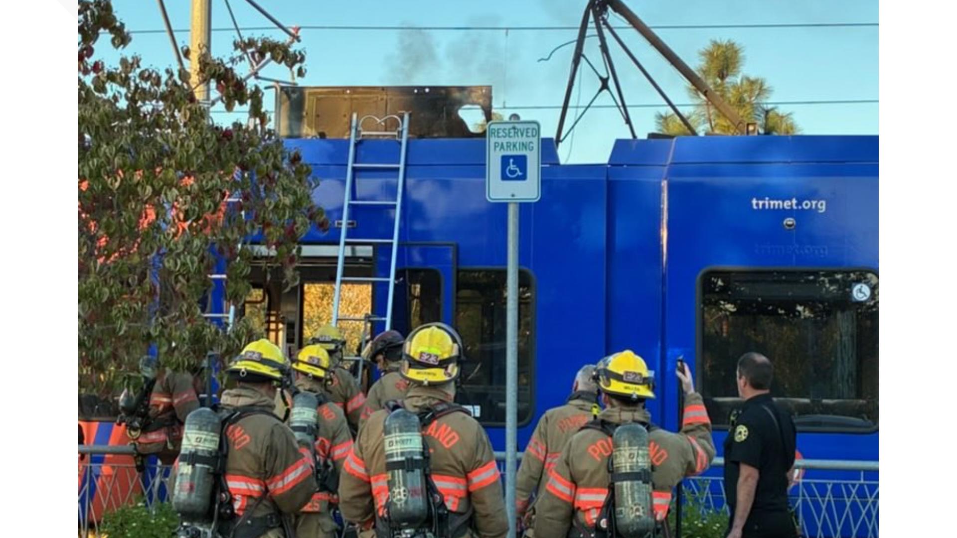 Fire on MAX train disrupts Orange Line service in Southeast Portland ...