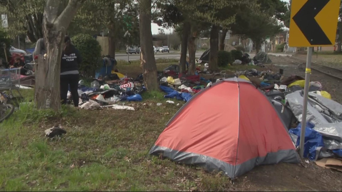 Salem homeless camp crash victims identified | kgw.com